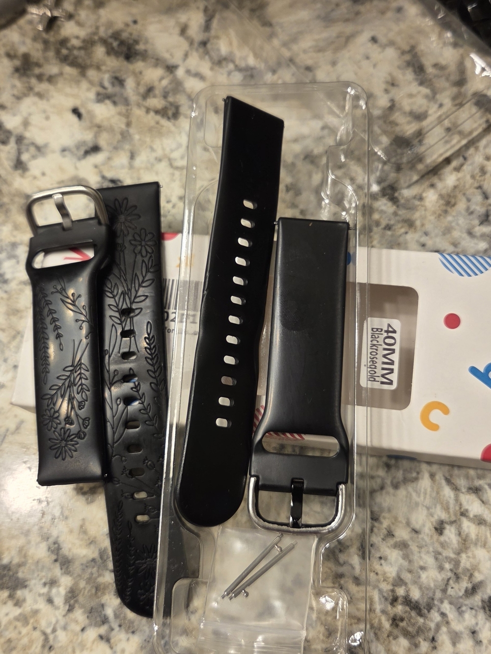 Black Silicone Floral Pattern Watch Band for 40mm Smartwatch